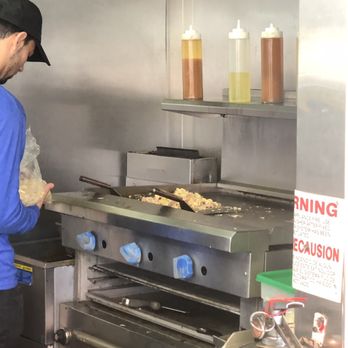 El Palacio De Los Jugos - Breakfast eggs and ham on the grill - Fruits & Veggies Near Me - Miami, Florida El Palacio De Los Jugos - Breakfast eggs and ham on the grill - Fruits & Veggies Near Me - Miami, Florida