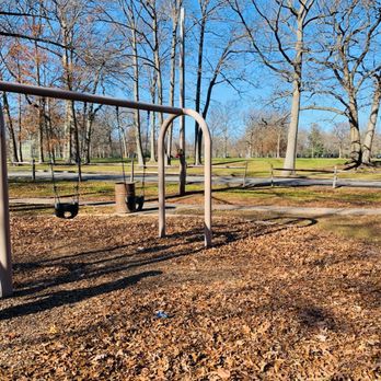 Merril Park - Parks Near Me - Colonia, New Jersey