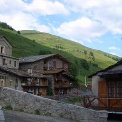 Camping Libac - Chianale, ein schönes, altes Bergdorf - etwas nördlich von Pontechianale