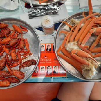 LeMaire's Cajun Catfish - 1lb crawfish & 3lbs snow crab - Seafood Near Me - Sedalia, Missouri