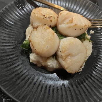Tanner’s Wine Bar - Scallops with risotto - Tapas/Small Plates Near Me - Burlington, North Carolina Tanner’s Wine Bar - Scallops with risotto - Tapas/Small Plates Near Me - Burlington, North Carolina