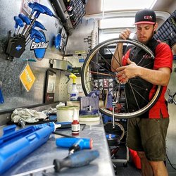 Velofix Minnesota - We're wheely good on working with wheels!