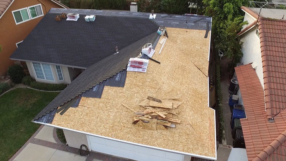 Slide of Everett Roofing