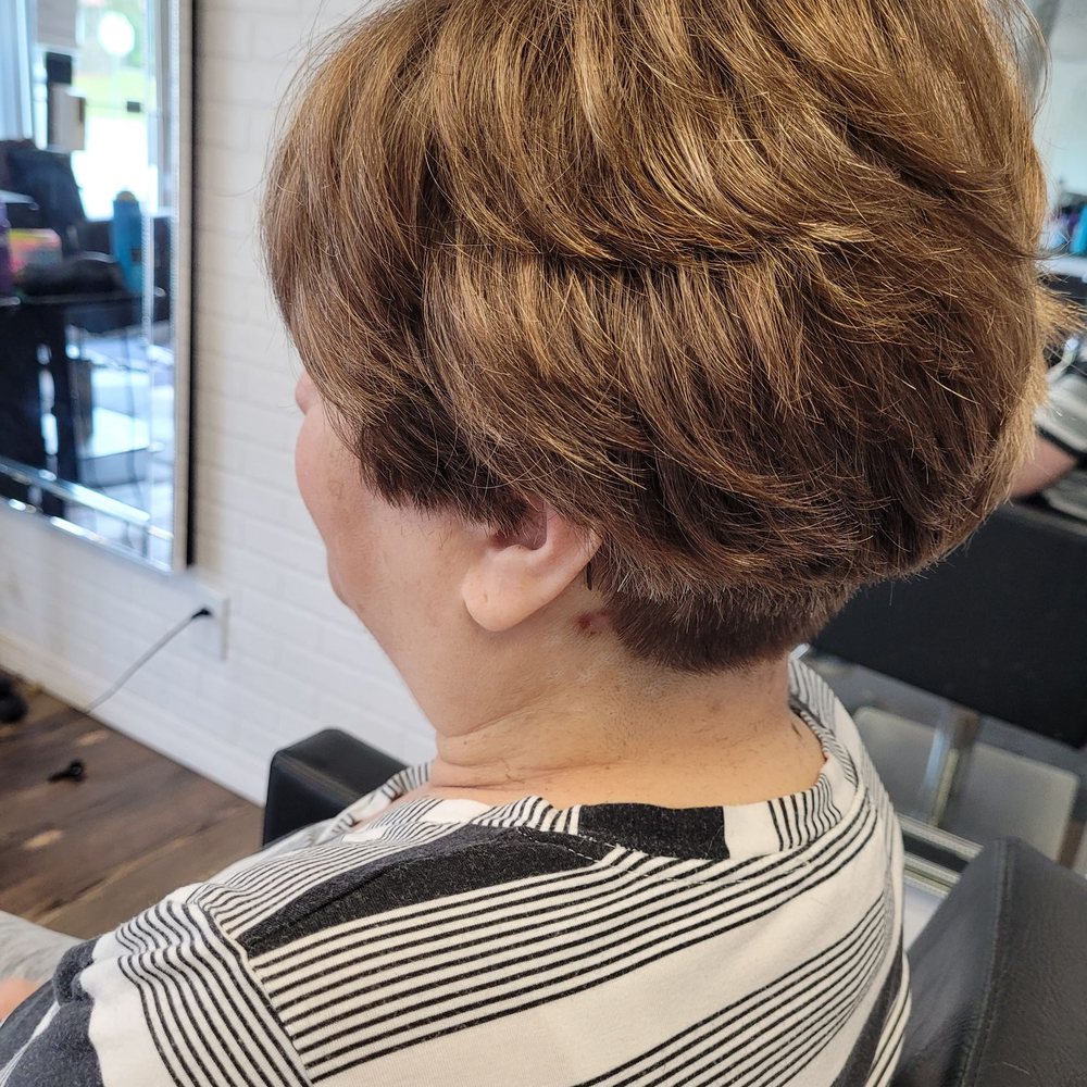 Cindys Images R Gold - Hair Stylists Near Me - Winter Haven, Florida Cindys Images R Gold - Hair Stylists Near Me - Winter Haven, Florida