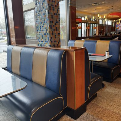 Skylark Diner by null