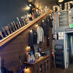 user provided Duda's Billiards Bar photo