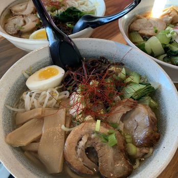 Uchiwa Ramen - Shio ramen (front),
Tonkotsu (left), Sho-yu (right) - Japanese Near Me - Emeryville, California Uchiwa Ramen - Shio ramen (front),
Tonkotsu (left), Sho-yu (right) - Japanese Near Me - Emeryville, California