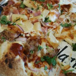 Pizza of The Month - Hot Chicken Cracklin'