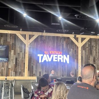 DJS ALL AMERICAN TAVERN - Updated July 2024 - 31 Photos & 13 Reviews ...