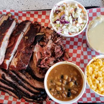 J & L BBQ - Feast for Four w/ Ribs, Brisket, Pulled Pork, Cole Slaw, Baked Beans, Red Potatoes & Gravy and Mac & Cheese - Barbeque Near Me - Snohomish, Washington