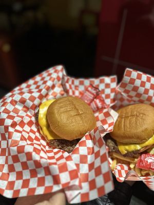 Burger Littles by null