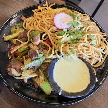 OMELI Kitchen - Shaken Beef Garlic Noodles - Vietnamese Near Me - Fullerton, California OMELI Kitchen - Shaken Beef Garlic Noodles - Vietnamese Near Me - Fullerton, California