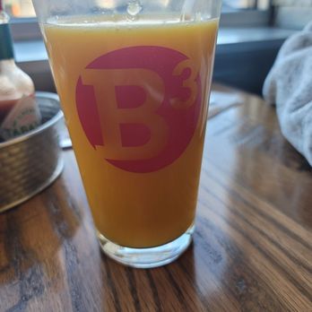B3 Breakfast And Burger Bar - Orange juice - Burgers Near Me - Lynnwood, Washington B3 Breakfast And Burger Bar - Orange juice - Burgers Near Me - Lynnwood, Washington