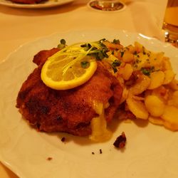 Waitzinger Bräustüberl - Hüttenschnitzel