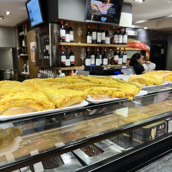 Irrintzi - Tapas Bars Near Me - Getxo, BI