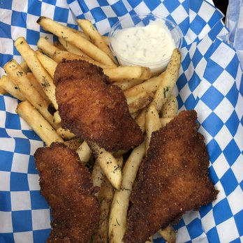 The 100 Pound Clam - Fish and chips $18, this photo makes it look way more generous than it actually was - Seafood Near Me - Seattle, Washington The 100 Pound Clam - Fish and chips $18, this photo makes it look way more generous than it actually was - Seafood Near Me - Seattle, Washington