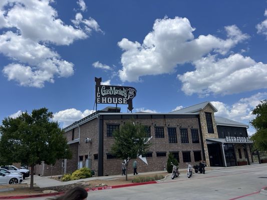 Gas Monkey Icehouse by null