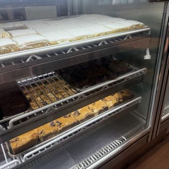 Hometown Bakeshop - Dessert options - Bakeries Near Me - Centerport, New York Hometown Bakeshop - Dessert options - Bakeries Near Me - Centerport, New York