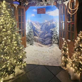 Magic Hour Rooftop Bar & Lounge - Christmas Eve & Christmas Day 2025 - Lounges Near Me - New York, New York
