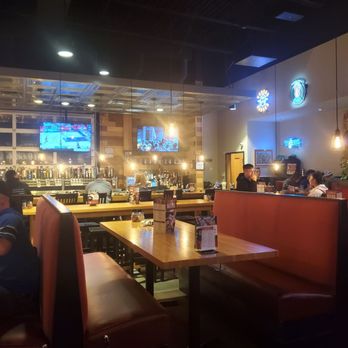 Old Chicago Pizza + Taproom - Pizza Near Me - Jacksonville, North Carolina