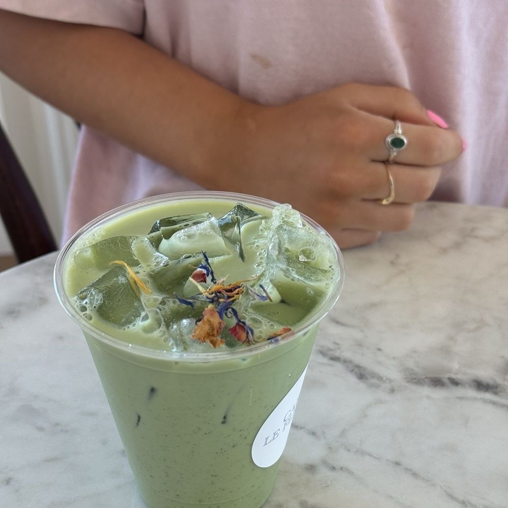 Cafe Le Fleurs - Lovely lavender matcha - Coffee & Tea Near Me - Happy Valley, Oregon Cafe Le Fleurs - Lovely lavender matcha - Coffee & Tea Near Me - Happy Valley, Oregon