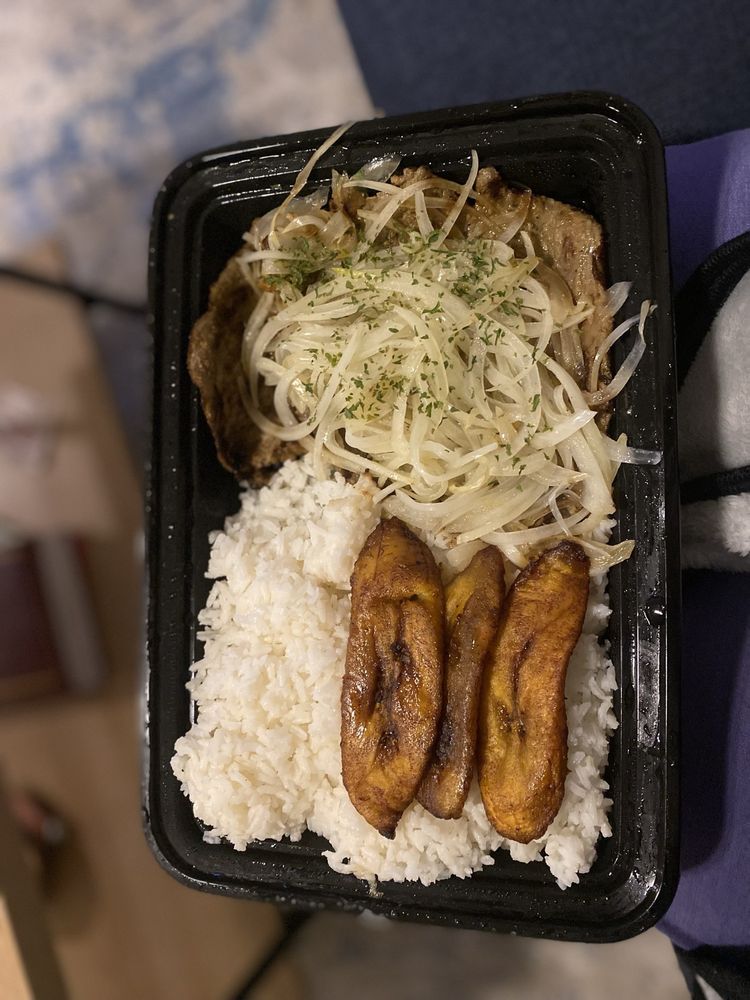 Mono's Colombian Restaurant