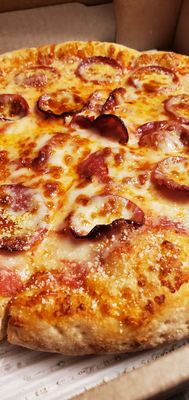 Motown's Pizza by null