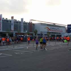 Frozen Hot Chocolate Run - Pre race area