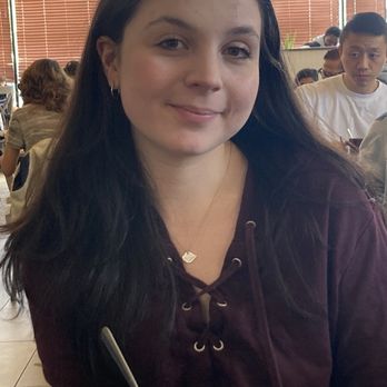 Le Peep - My daughter, Julianna, waiting for her breakfast entree to arrive at Le Peep. - Breakfast & Brunch Near Me - Edison, New Jersey