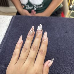 Ken did my nails and I'm in love with them!!! Thank you so much! Ken did my nails and I'm in love with them!!! Thank you so much!