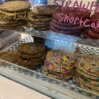 Midnight Cookie - Desserts Near Me - Seattle, Washington
