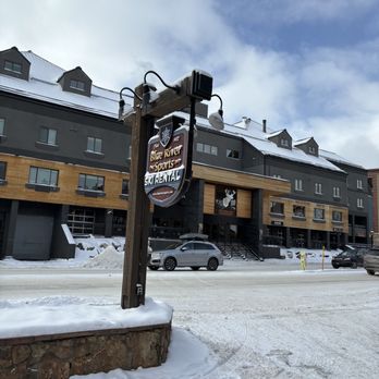 Blue River Sports Ski & Snowboard Rental - Ski & Snowboard Shops Near Me - Breckenridge, Colorado Blue River Sports Ski & Snowboard Rental - Ski & Snowboard Shops Near Me - Breckenridge, Colorado