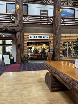 Glacier Park Lodge by null