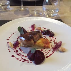 La Bergerie - Foie gras poêlé et son caramel de betterave... Divin.