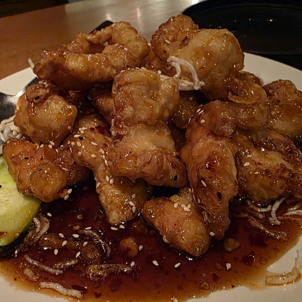 Hoong's Palace - Sesame chicken - Chinese Near Me - Englewood, Colorado Hoong's Palace - Sesame chicken - Chinese Near Me - Englewood, Colorado