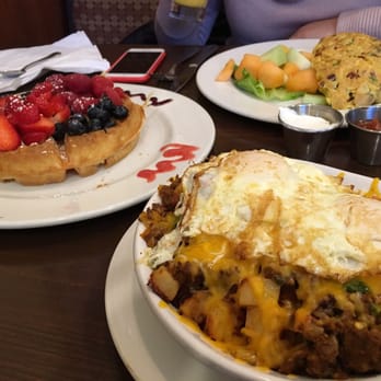 Brunch Cafe-Roselle - Berry explosion waffle, ay caramba skillet, and baked potato omlette! - Breakfast & Brunch Near Me - Roselle, Illinois