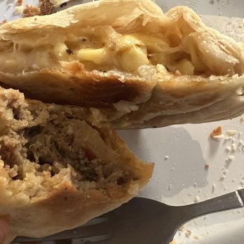 La Maja - Sweet Corn (top)
Spicy beef (bottom) - Empanadas Near Me - Redwood City, California La Maja - Sweet Corn (top)
Spicy beef (bottom) - Empanadas Near Me - Redwood City, California