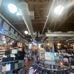 Zumiez - Entrance of Zumiez