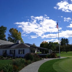 Taconic Golf Club - Clubhouse and practice green