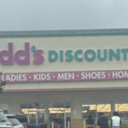 dd's DISCOUNTS