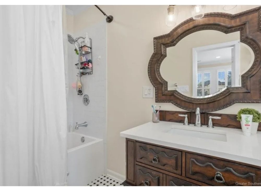 Slide of Simmons Builders