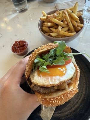 Roam Artisan Burgers by null
