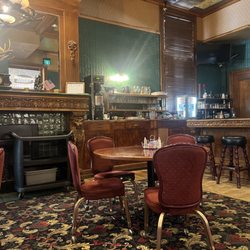 Bully's Restaurant - Fireplace