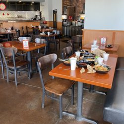 Pei Wei Asian Kitchen - Dirty dishes everywhere