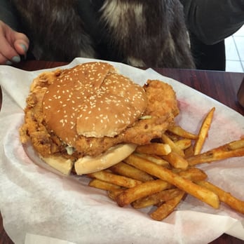 Mr Broast - The zinger burger fried chicken sandwich - Halal Near Me - Lombard, Illinois