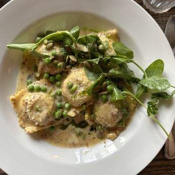 Almond Restaurant - Duck ravioli - New American Near Me - Bridgehampton, New York