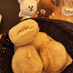 Le Pre Sale - Complimentary bread