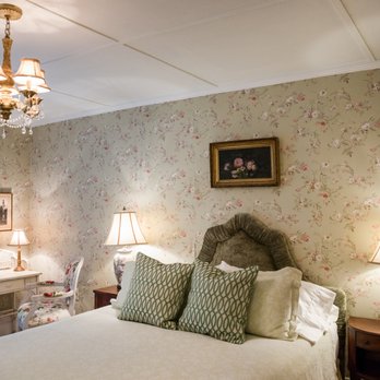Hilltop House Bed & Breakfast - Hilltop House Bed & Breakfast - Bed & Breakfast Near Me - Amenia, New York Hilltop House Bed & Breakfast - Hilltop House Bed & Breakfast - Bed & Breakfast Near Me - Amenia, New York
