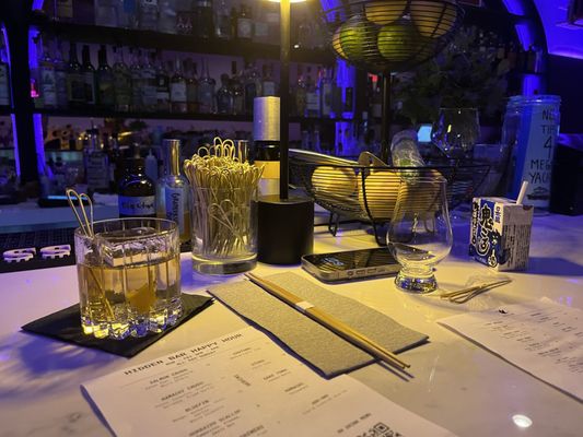 Hidden Bar by null