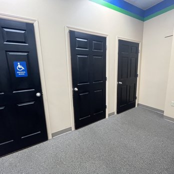 Goodwill Retail Store - Changing rooms - Thrift Stores Near Me - Chipley, Florida